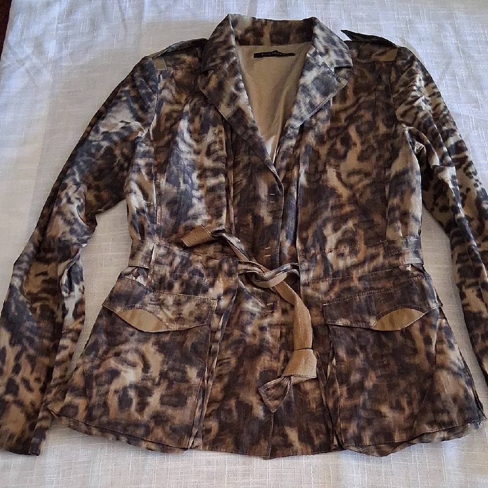 Stylish Brown Patterned Women's Jacket - image 1